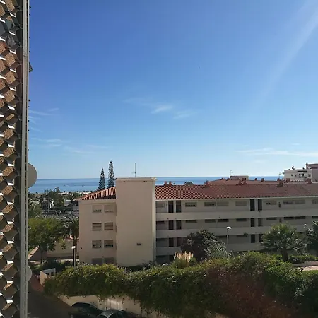 Proche De La